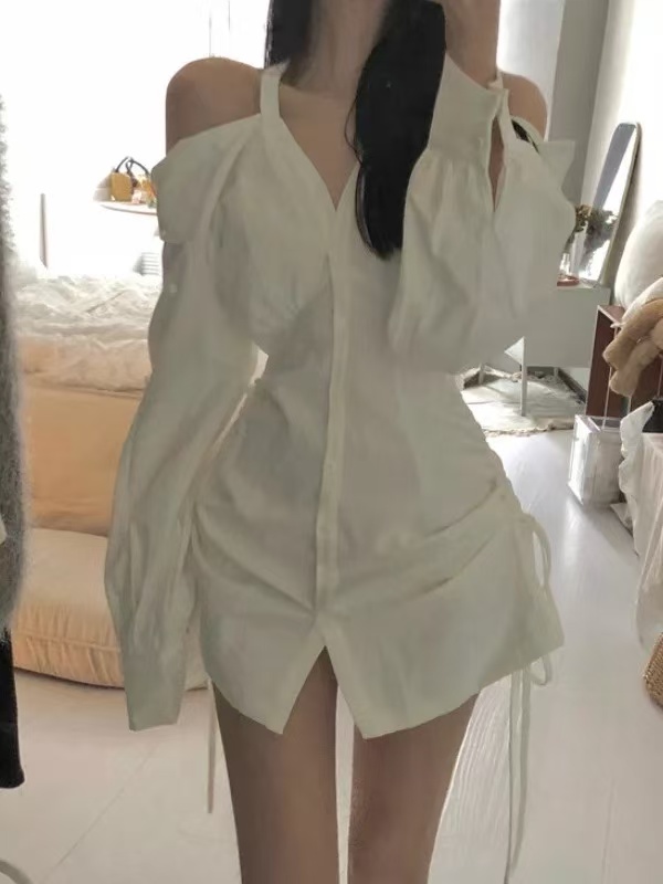 白色衬衫女设计感小众纯欲风露肩收腰辣妹长袖衬衣一字肩上衣秋季